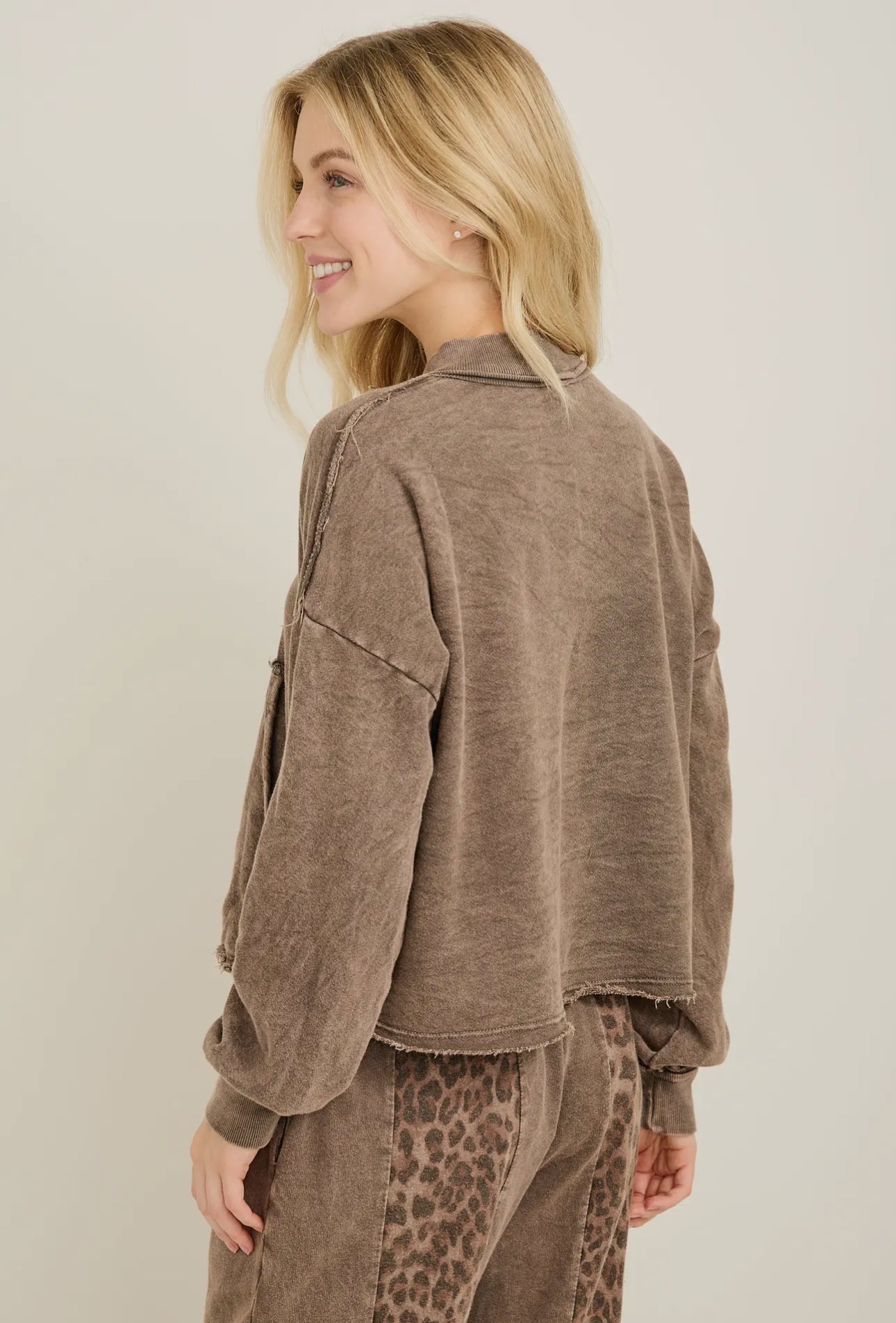 Mineral Wash Kangaroo Pocket Top