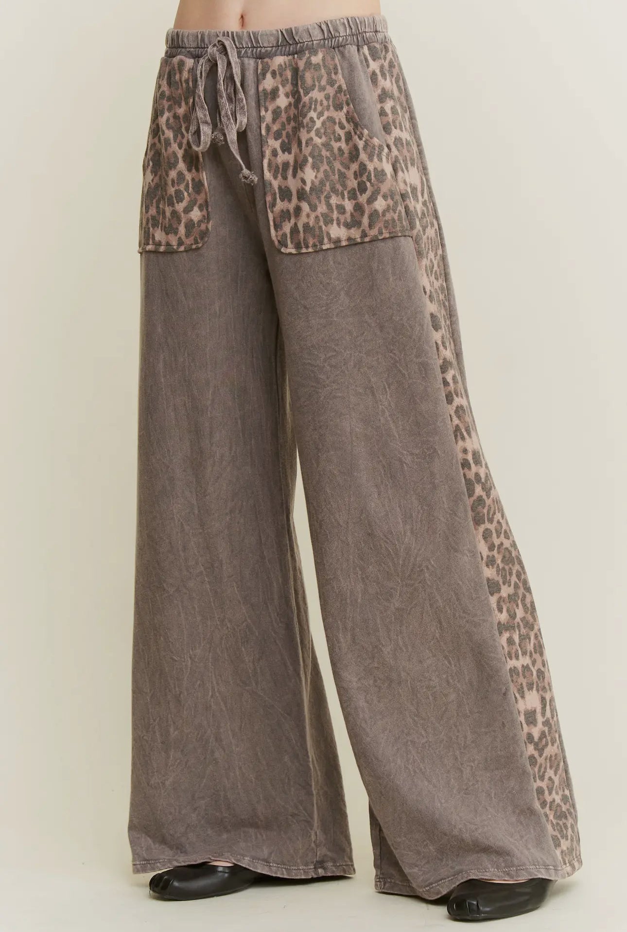 Mineral Washed Leopard Print Pocket Side Trim Pants