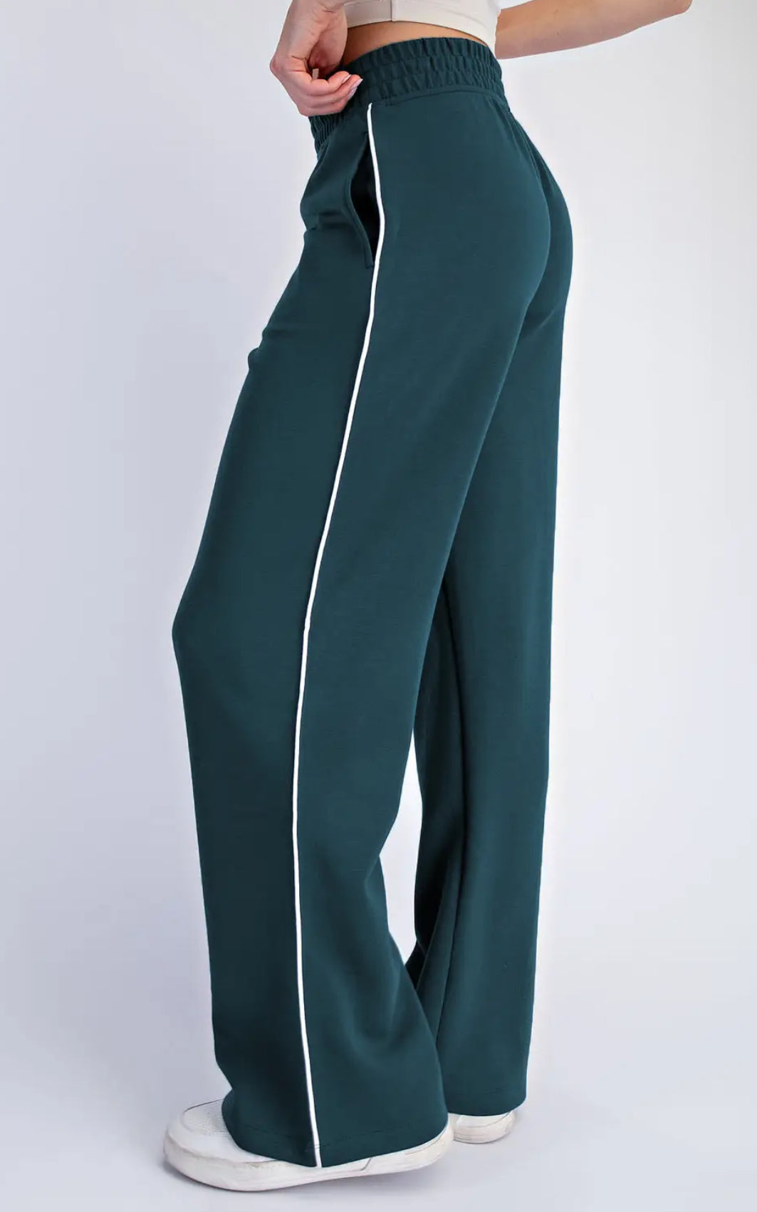 Modal Poly Piping V-Neck Top and Pants Set