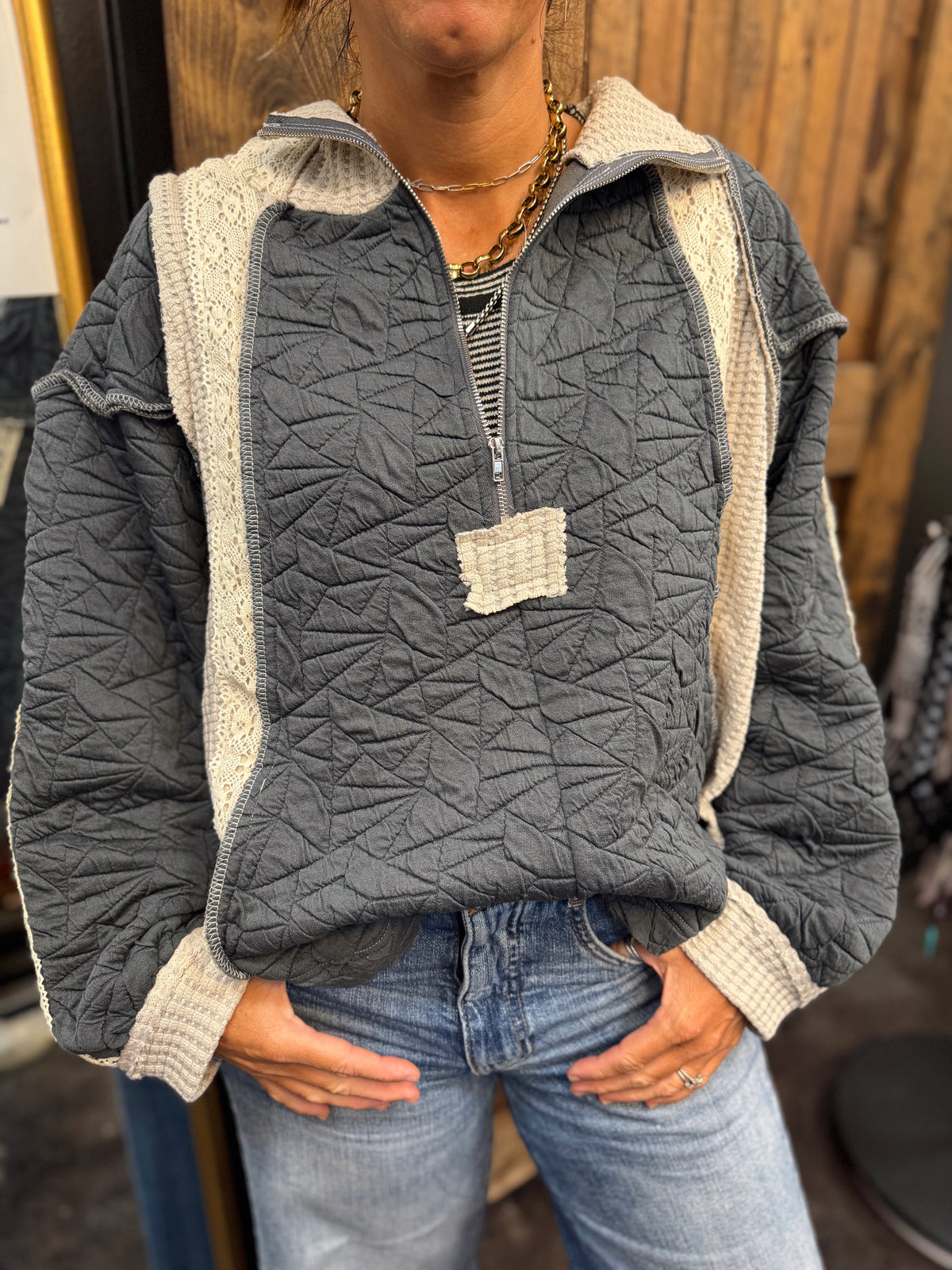 Long Sleeve Solid Stitch Edge Quilted Woven Hoodie Top