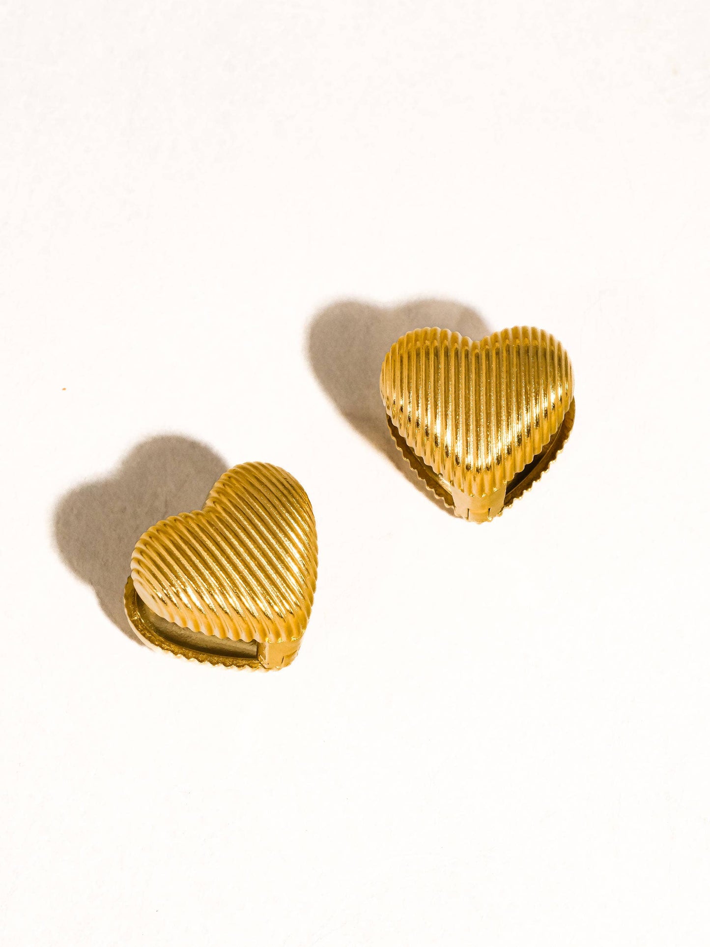 Kylo 18K Gold Non-Tarnish Heart Earring: Yellow Gold
