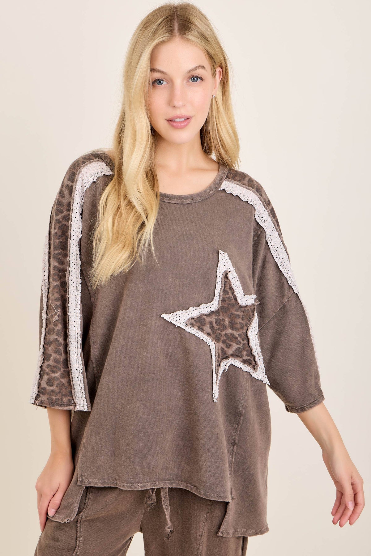 Mineral Washed Leopard Lace Star Patched 3 Quarters Top